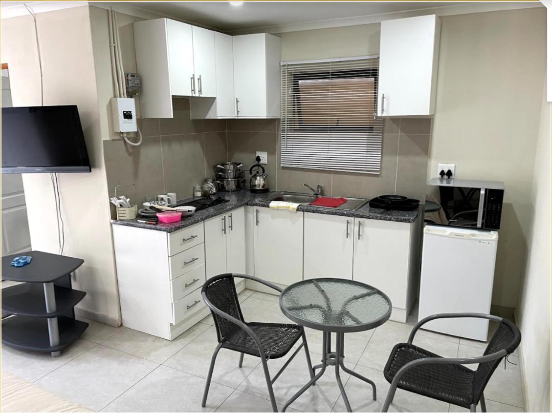 Rooikrans Guest House Йоханесбург Екстериор снимка