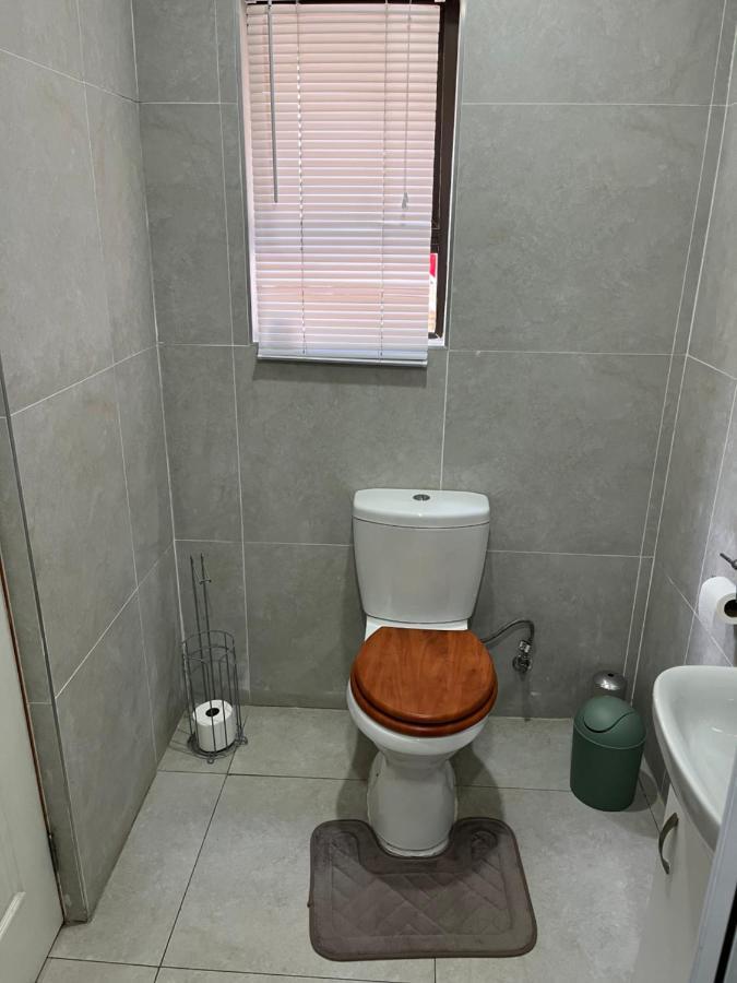 Rooikrans Guest House Йоханесбург Екстериор снимка