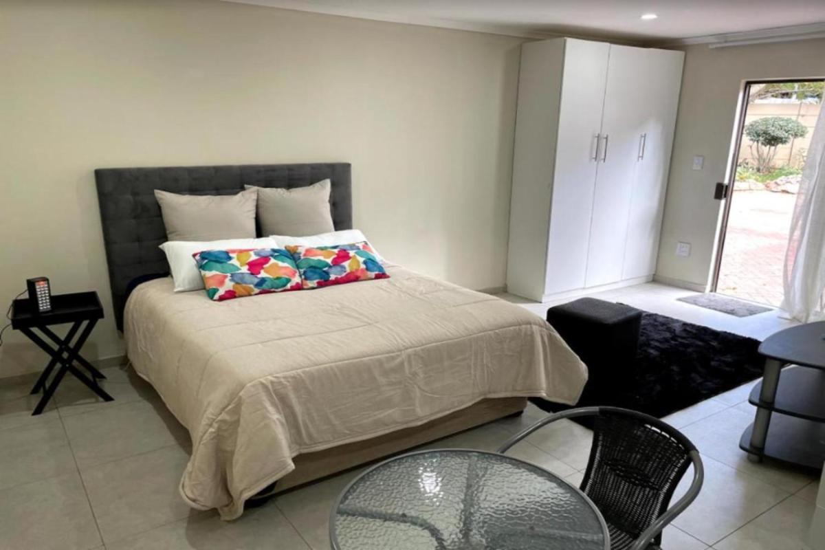 Rooikrans Guest House Йоханесбург Екстериор снимка